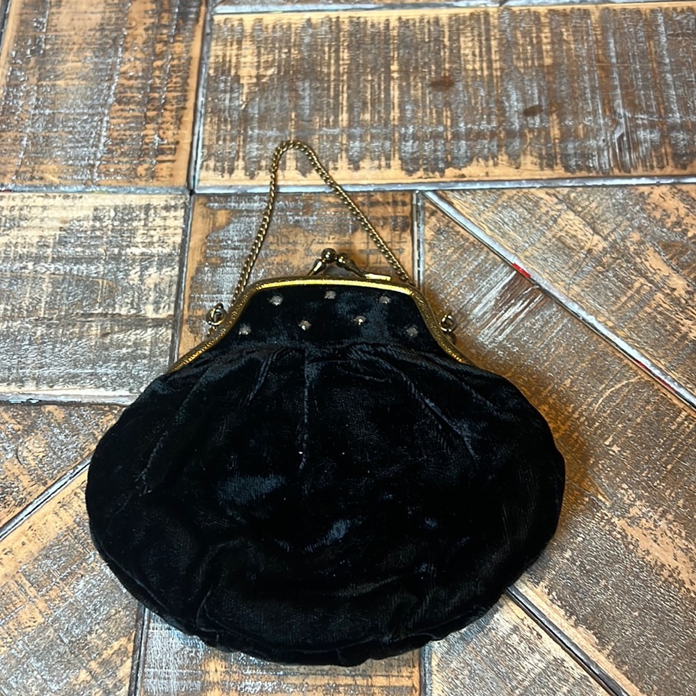 Vintage black velvet small bag with mini chain strap. - Picture 1 of 4